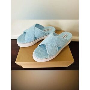 Steve Madden Women's rotation platform slip-on sandal size 8 in light blue, NIB